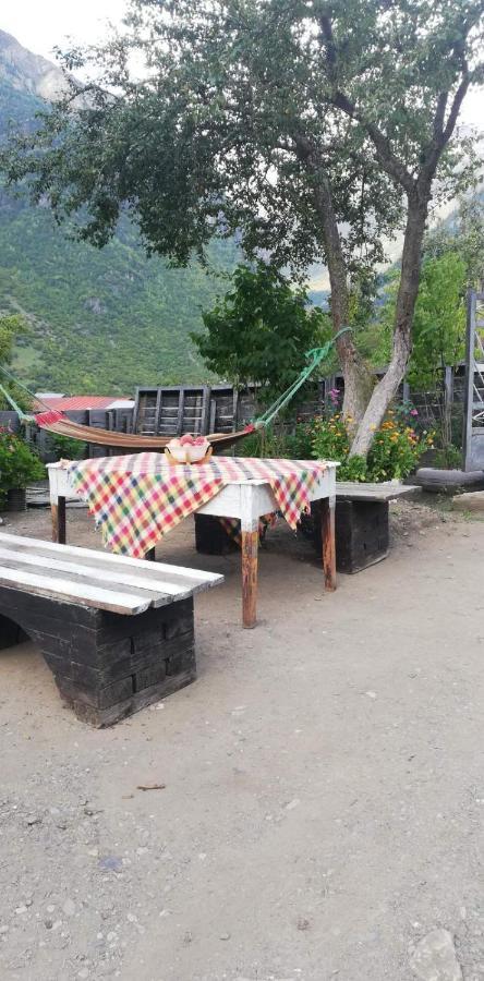 Guesthouse Leno Tsaldashi Екстер'єр фото